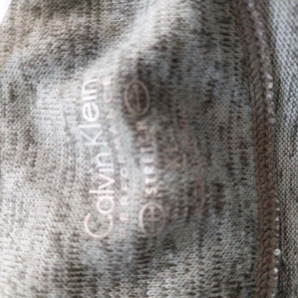 Calvin Klein Performance Capri Set - Picture 8 of 16